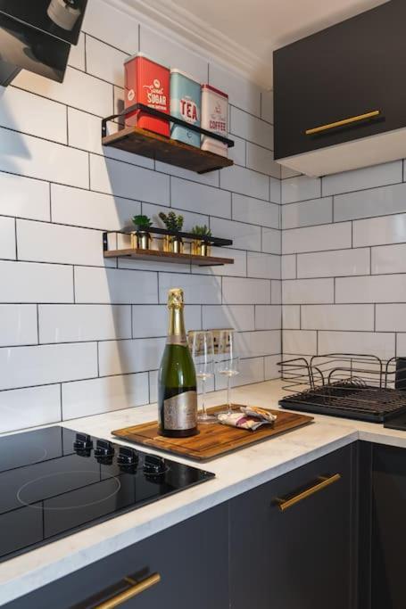 The West End Loft - 5* Retreat - Private Parking! Daire Glasgow Dış mekan fotoğraf
