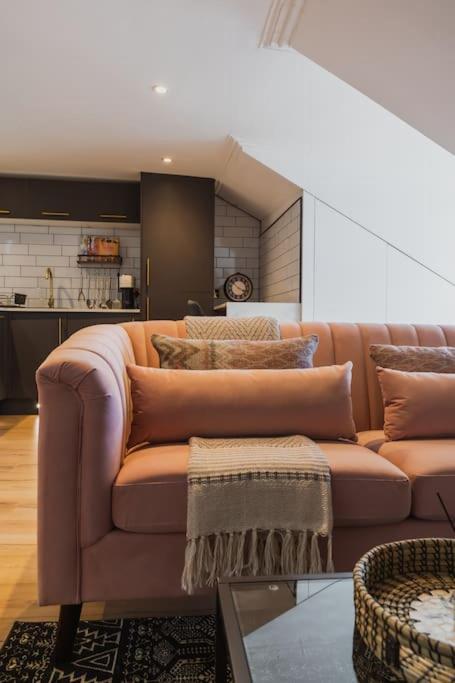 The West End Loft - 5* Retreat - Private Parking! Daire Glasgow Dış mekan fotoğraf
